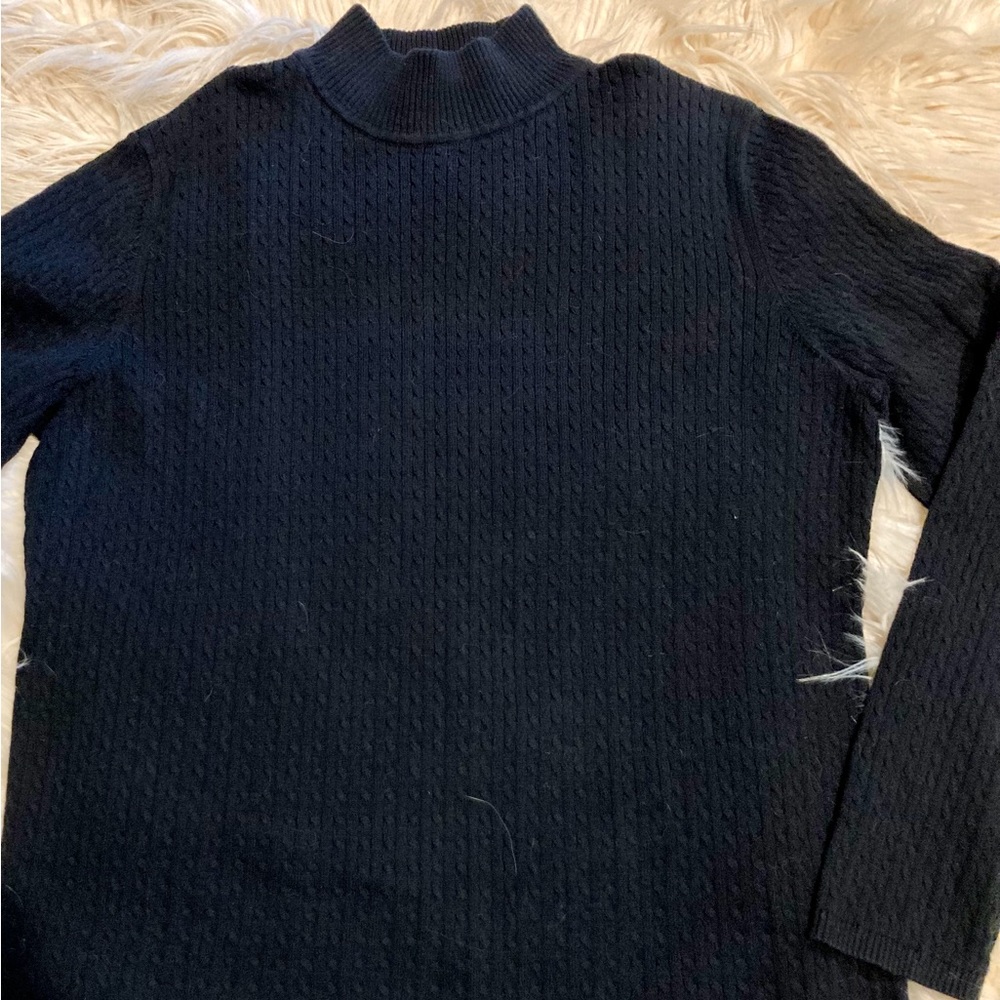 Women’s Black Mock Turtle Neck Sweater. Karen Scott. L.